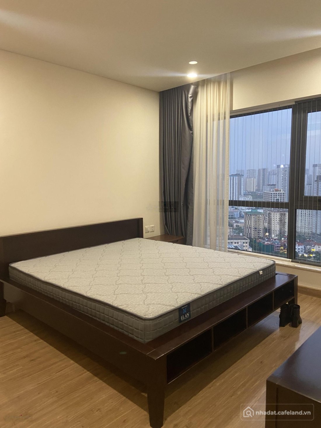 Bán căn hộ chung cư: Siêu Hiếm! Bán căn 2.5 phòng ngủ 86m2 view hồ Sky Park Resi