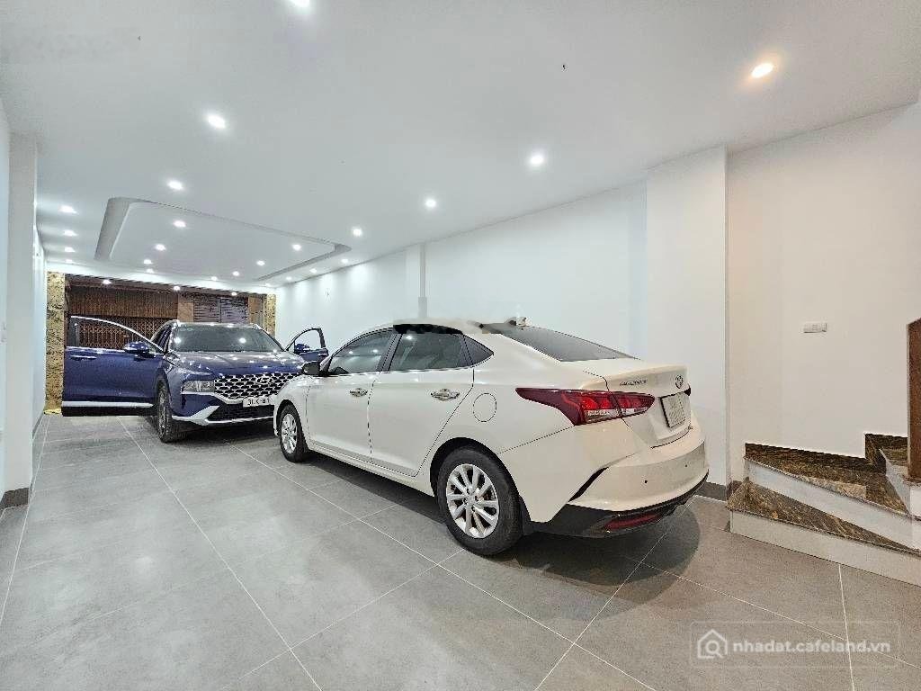 Bán nhà riêng: Đẳng cấp hoàng gia. siêu phẩm 7 tầng - thang máy - gara 2 ô tô - 