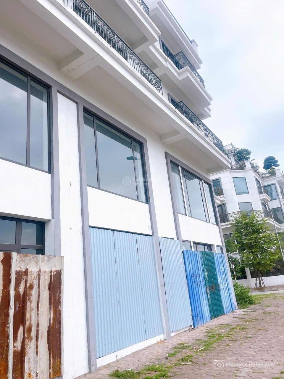 Bán biệt thự: Bán Liền kề 76,1 m2 Shophouse Central Metropolitan Gia Lâm 20.6 tỷ