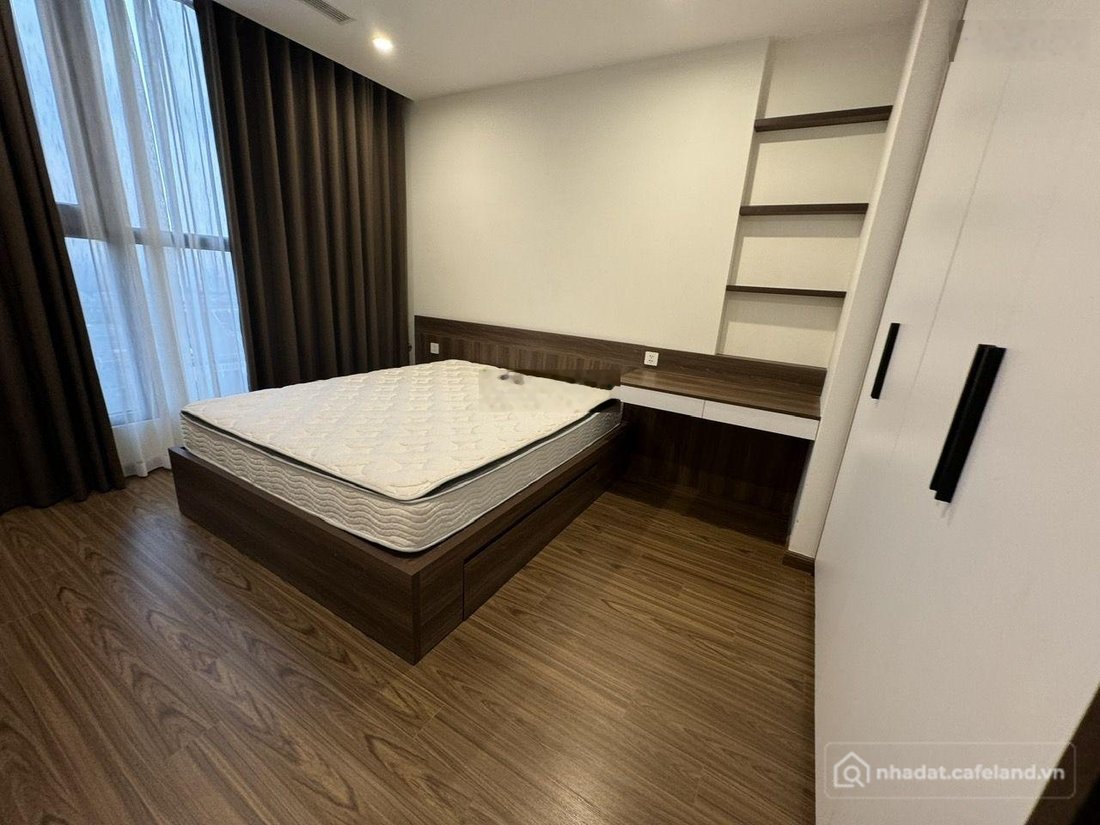 Bán căn hộ chung cư: Chính chủ gửi bán căn hộ 3PN 96m2 Vinhomes Westpoint - tầng