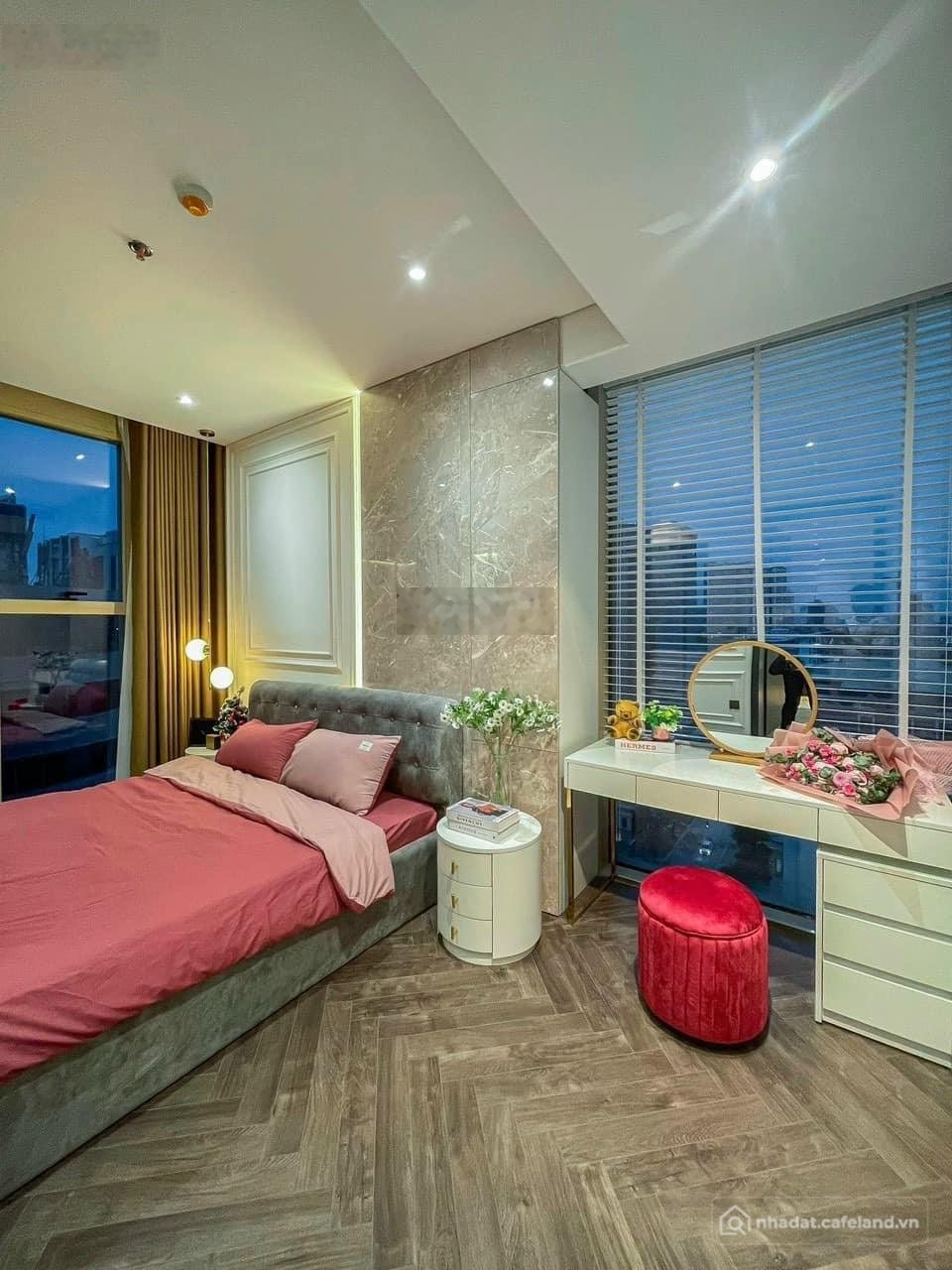 Bán căn hộ chung cư: Bán CH Hoàng Thành Tower, 132 m2, 3PN tại Lê Đại Hành, Ha