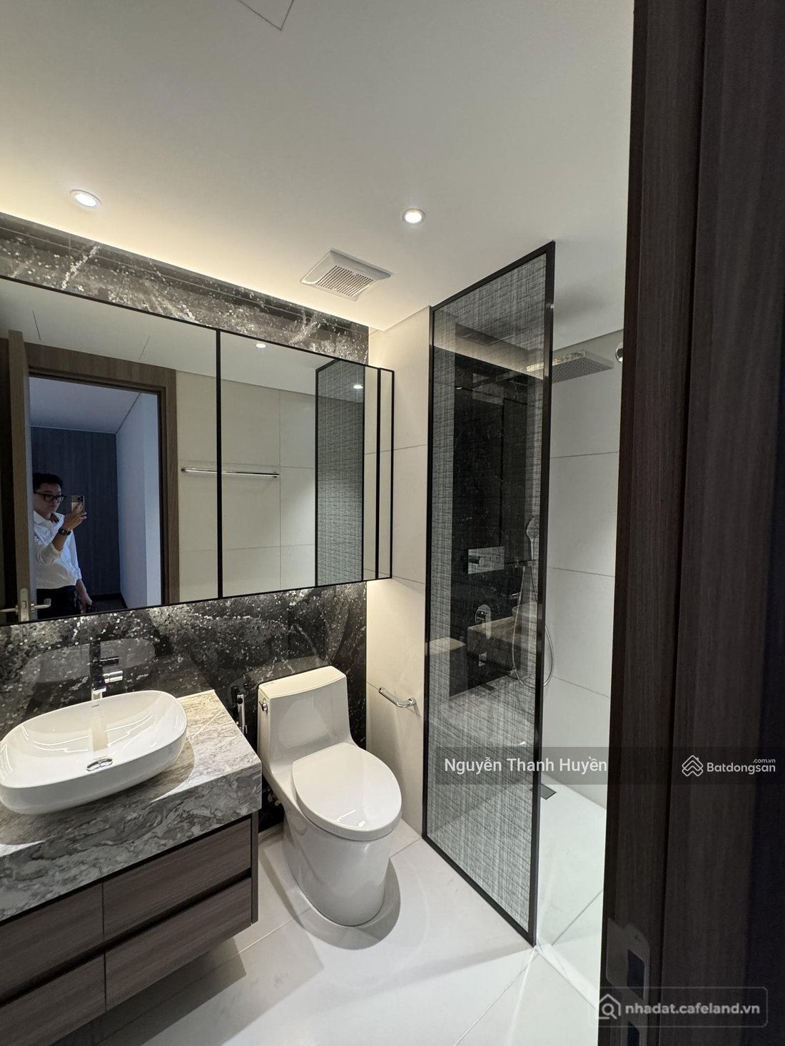 Bán căn hộ chung cư: Bán căn hộ 2PN cao cấp Nelson Láng hạ view đẹp thoáng đồ ca