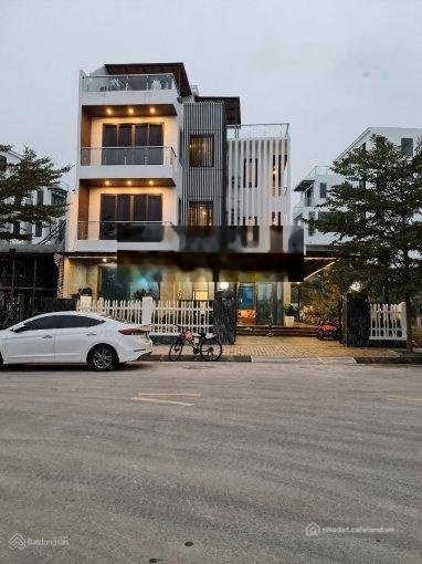 Bán biệt thự: Chính chủ cần bán BT Phú Cát city,DT: 190m2,Giá 75tr/m2, sổ đỏ, kh