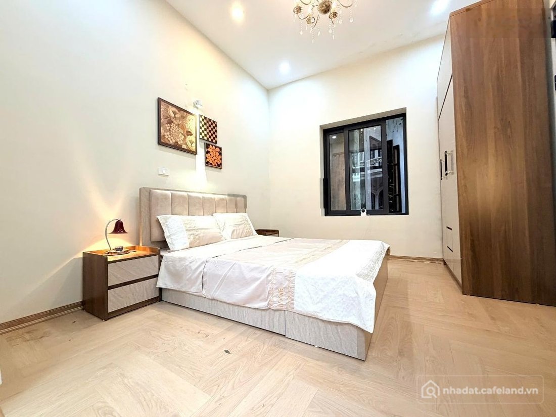 Bán nhà riêng: Bán gấp NR 4 tầng tại Lò Đúc, 9,5 tỷ, 27m2, 3PN, 3WC