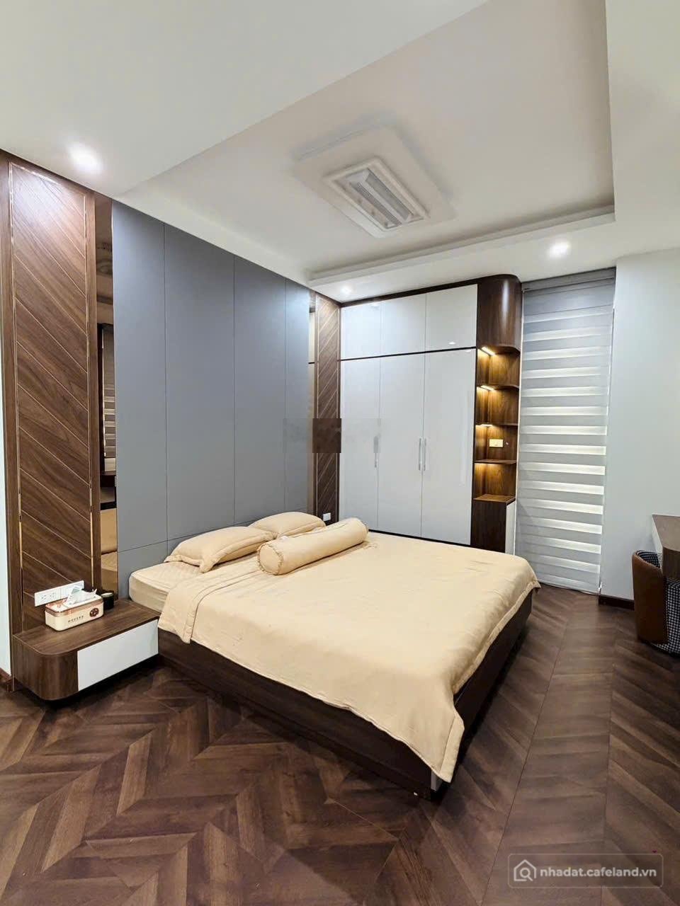 Bán căn hộ chung cư: Căn Rộng Hiếm 135m² Iris Garden 3PN-2wc Full Nội Thất, Giá 