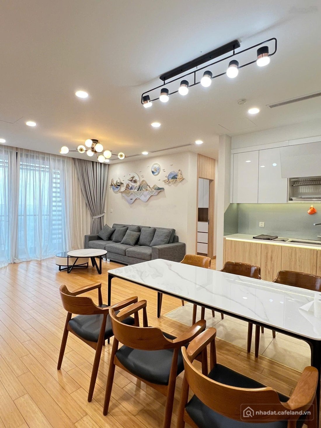 Bán căn hộ chung cư: Hiếm! Bán căn 3PN The Zei 107m² Full nội thất đẹp, sổ đỏ sẵ