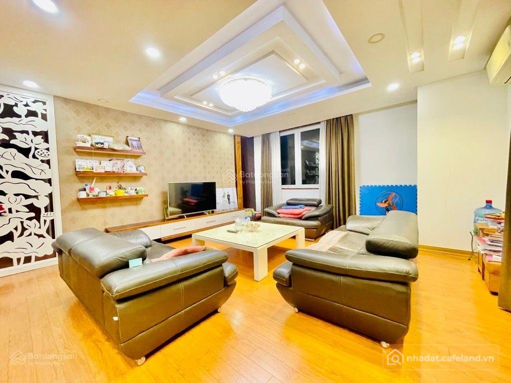 Bán nhà riêng: Siêu biệt thự Long Biên gần 200m2, 5 tầng vừa ở vừa KD, dòng tiền