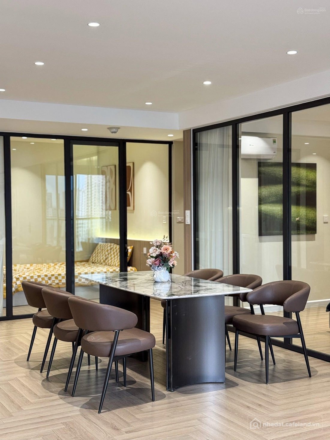 Bán căn hộ chung cư: Bán CC 2PN 60m2, 11 tỷ tại The Gloria, Nguyên Hồng, p Láng 