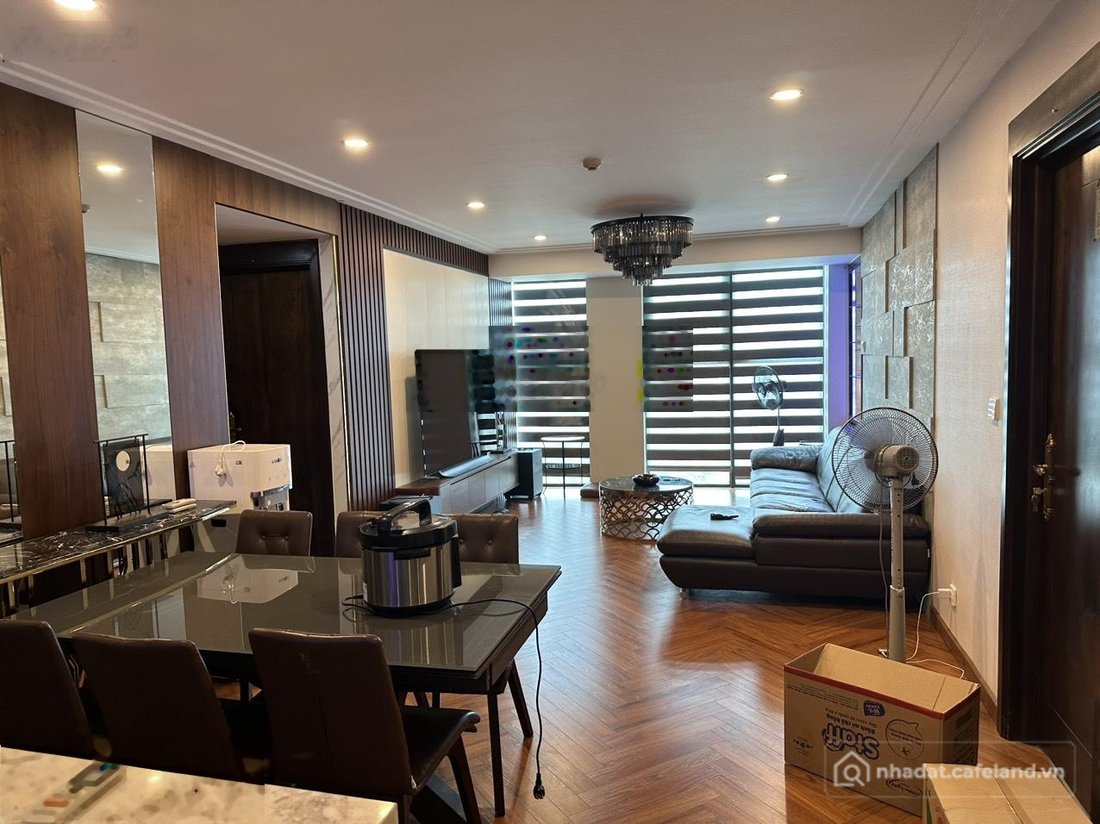 Bán căn hộ chung cư: Bán CH 2PN + 1 dự án Hoàng Thành Tower 114 Mai Hắc Đế, DT 1