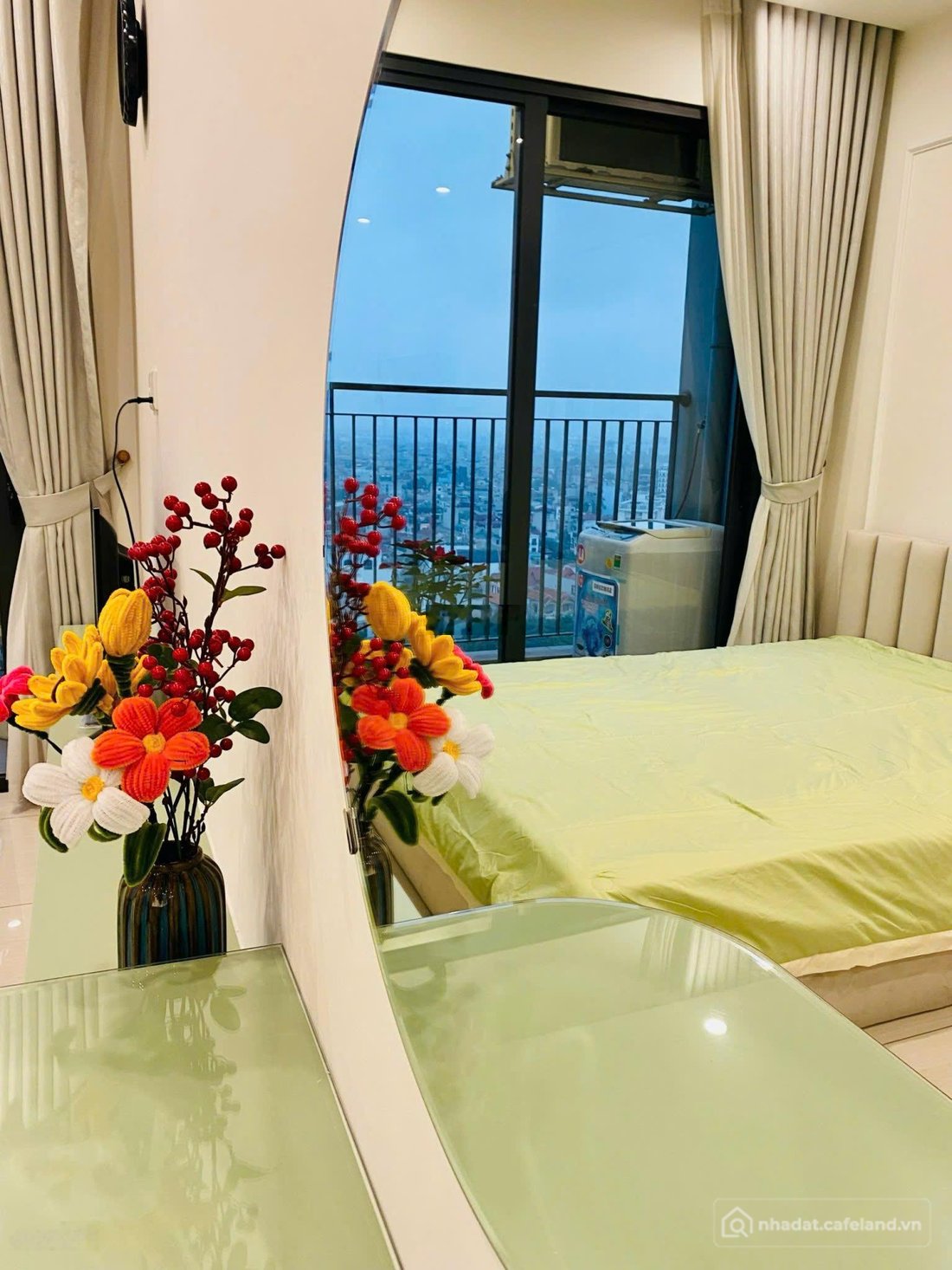 Bán căn hộ chung cư: Chính chủ cần bán căn studio 32m2 tại Vinhomes Smart City, 