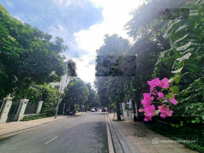 Bán biệt thự: Bán gấp liền kề 93,5m2 dãy Thạch Thảo, Vinhome Green Bay, giá rẻ n