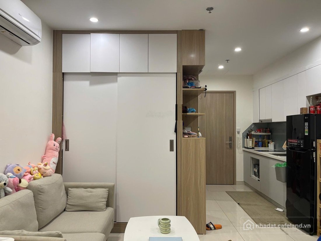 Bán căn hộ chung cư: Chính chủ gửi bán gấp giá rẻ căn studio Vinhomes Smart City