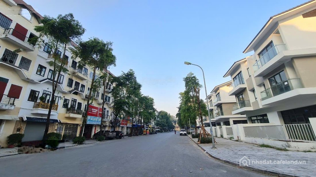 Bán biệt thự: Bán gấp liền kề Đô Nghĩa 75m2 vị trí thoáng đẹp, giá bán gấp 14 tỷ