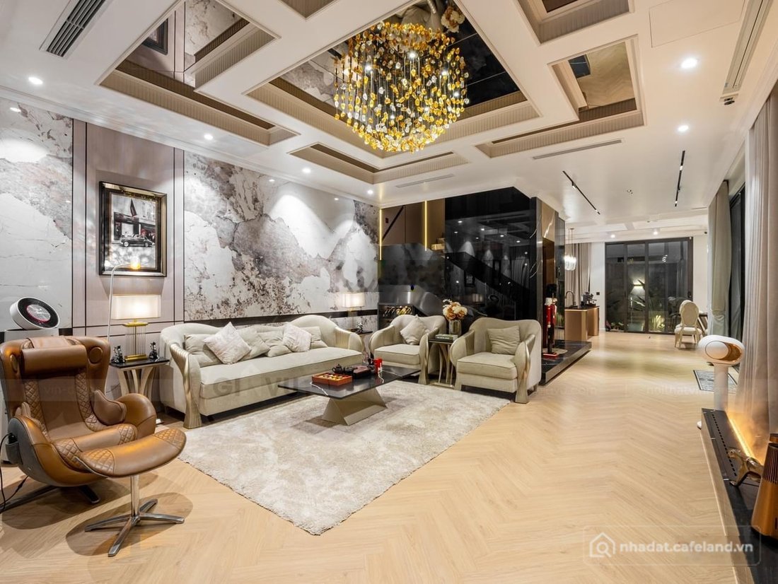 Bán căn hộ chung cư: Giá : hơn 11 tỷ GĐ bán căn 141m (4n3w) tại Golden Palace, M
