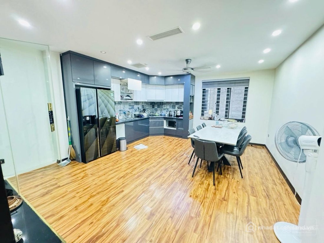 Bán biệt thự: 26 tỷ - dt 83m2- thang máy - full nội thất - liền kề kđt an hưng -