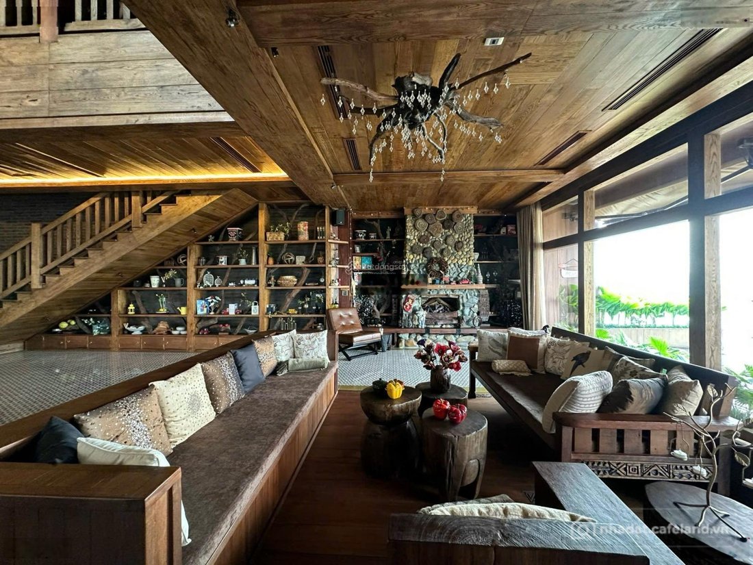 Bán căn hộ chung cư: VIP Penthouse Duplex Golden Palace. DT: 338m2 nhà rộng như 