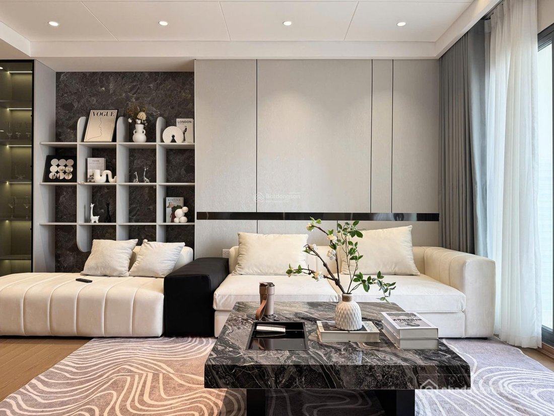 Bán căn hộ chung cư: Golden Palace Mễ Trì. Căn 3 ngủ 128m2, nhà sửa đẹp full nội