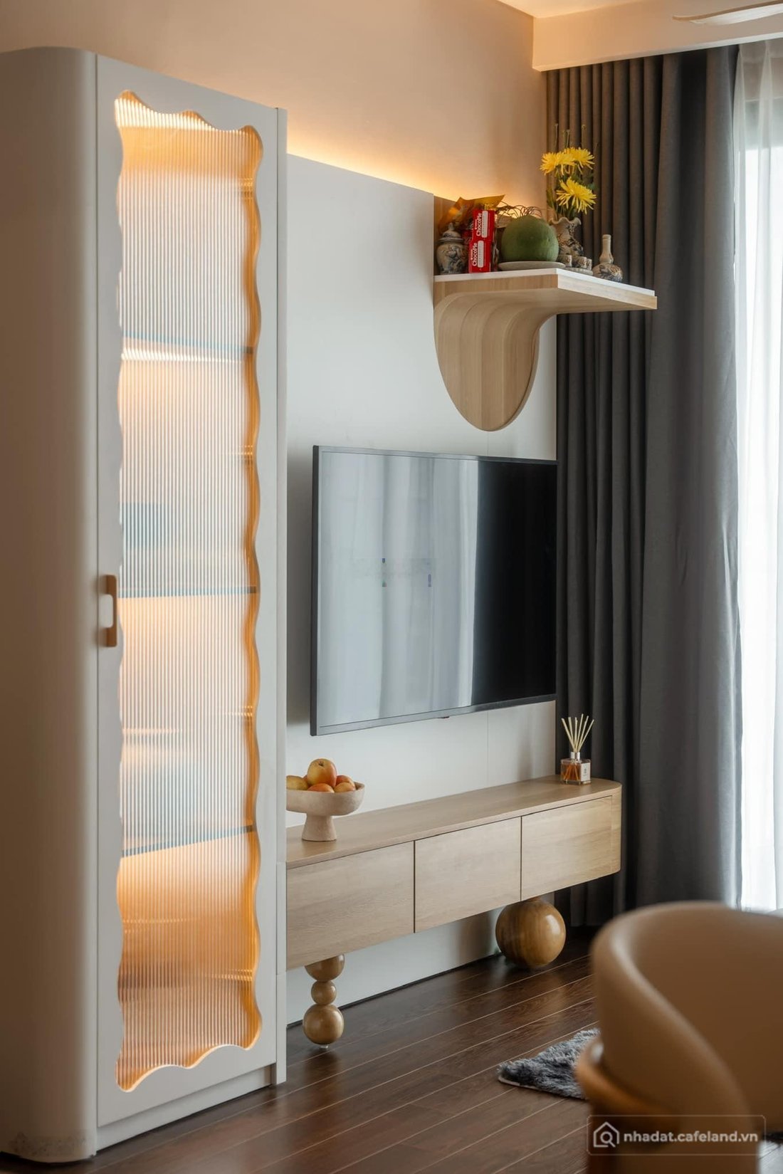 Bán căn hộ chung cư: Bán căn góc 3PN 102,5m2 hướng mát - Full nội thất mới chỉ 9