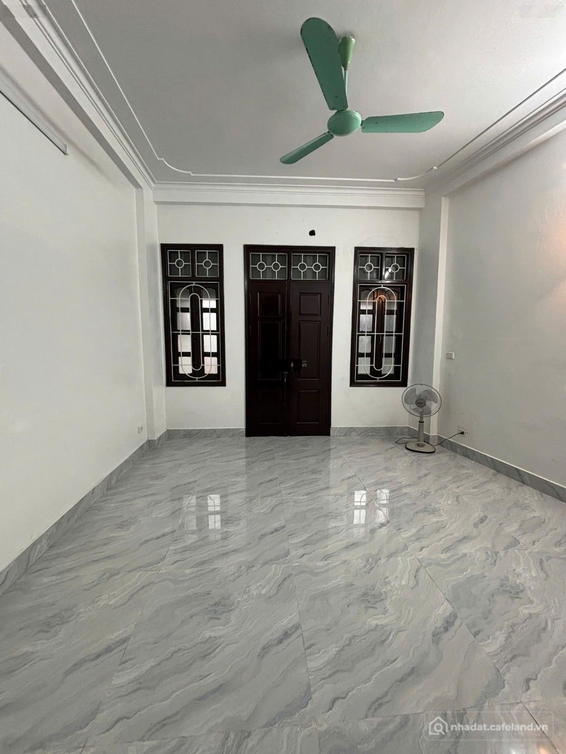 Bán nhà riêng: Bán nhà riêng tại phố Phương Mai 5 tầng, 3 ngủ, full nội thất, nh