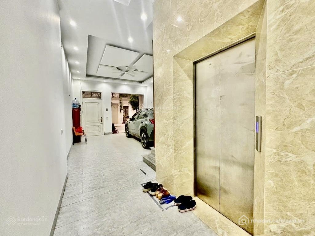 Nhà liền kề khu đô thị Louis City Đại Mỗ gần mặt phố Lê Quang Đạo