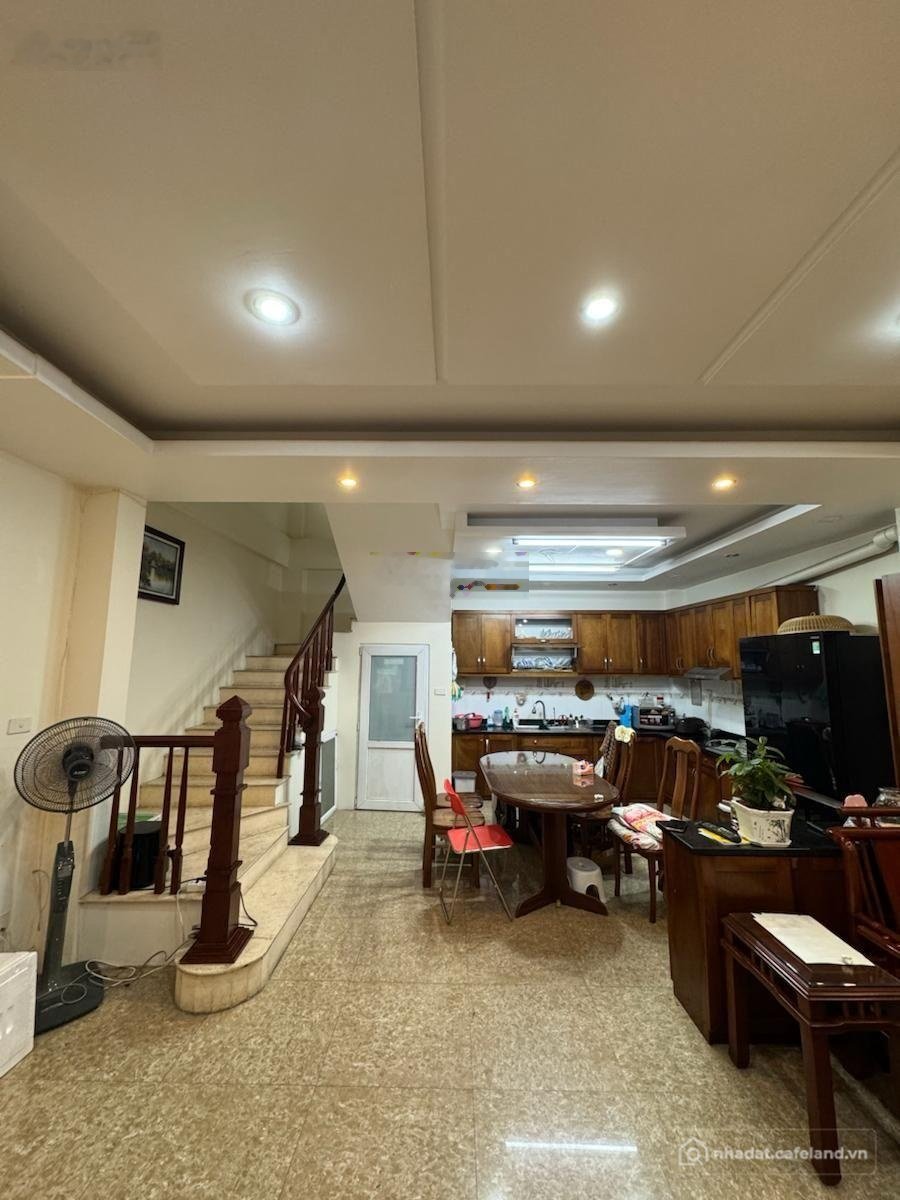 Bán nhà riêng: Nhà đẹp phương mai-lô góc- oto- vị trí đắc địa-ngõ nông - trung t