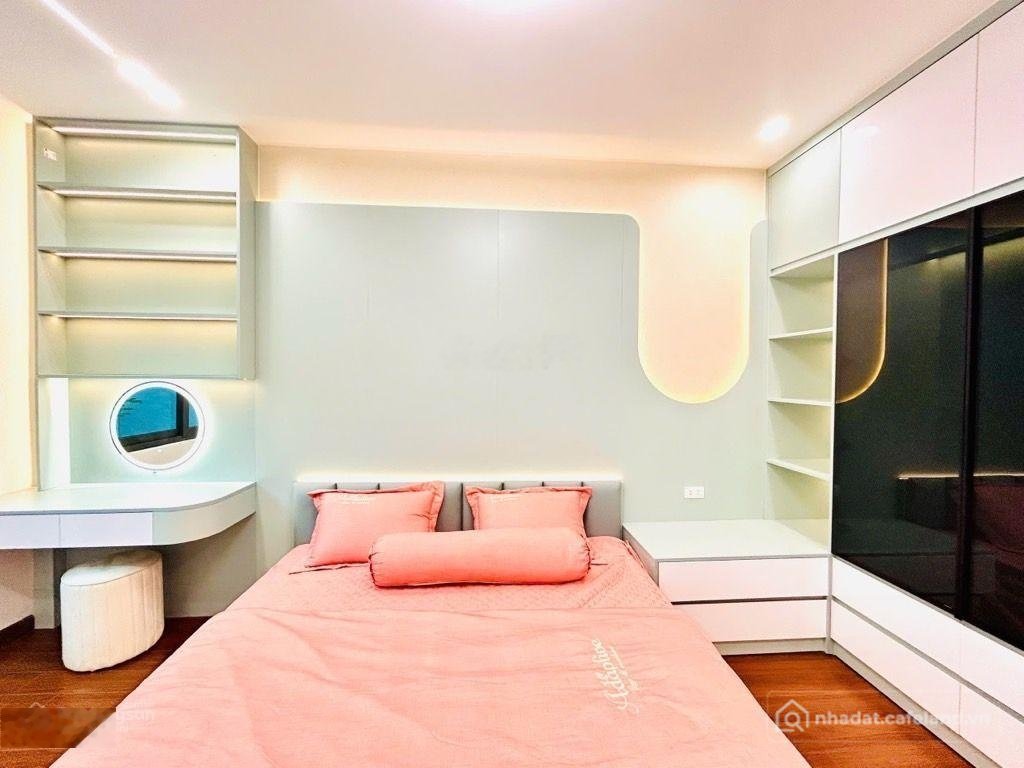 Bán nhà riêng: Bán nhà trung tâm Mễ Trì ô tô đỗ cổng ngõ thông - DT 38m2 - 5T - 