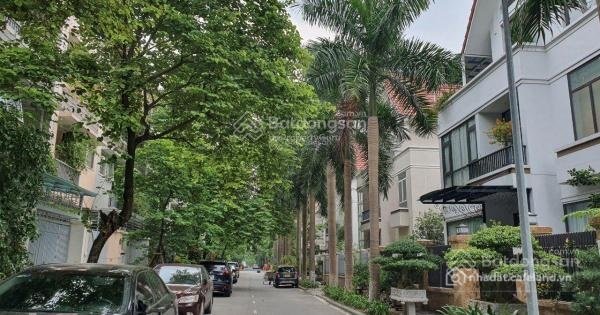Bán biệt thự: Cần bán gấp căn biệt thự 240m2 khu đô thị An Hưng Villa - Phường D