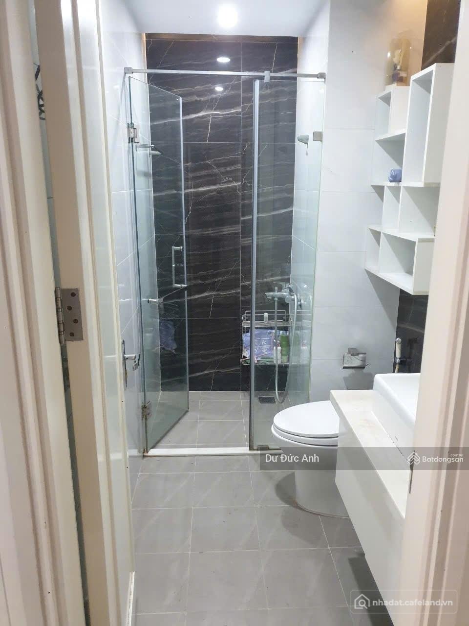 Bán căn hộ chung cư: Bán CH Eco Green City, 5.9tỷ, 68m2, 2PN, 2WC, nội thất đầy 