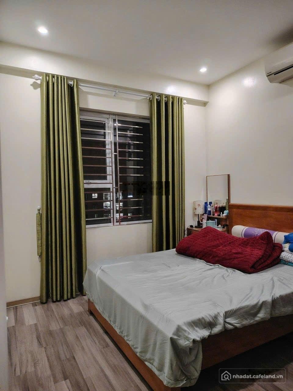 Bán căn hộ chung cư: Bán căn hộ the golden an khánh 93m 3pn full nội thất giá 6.