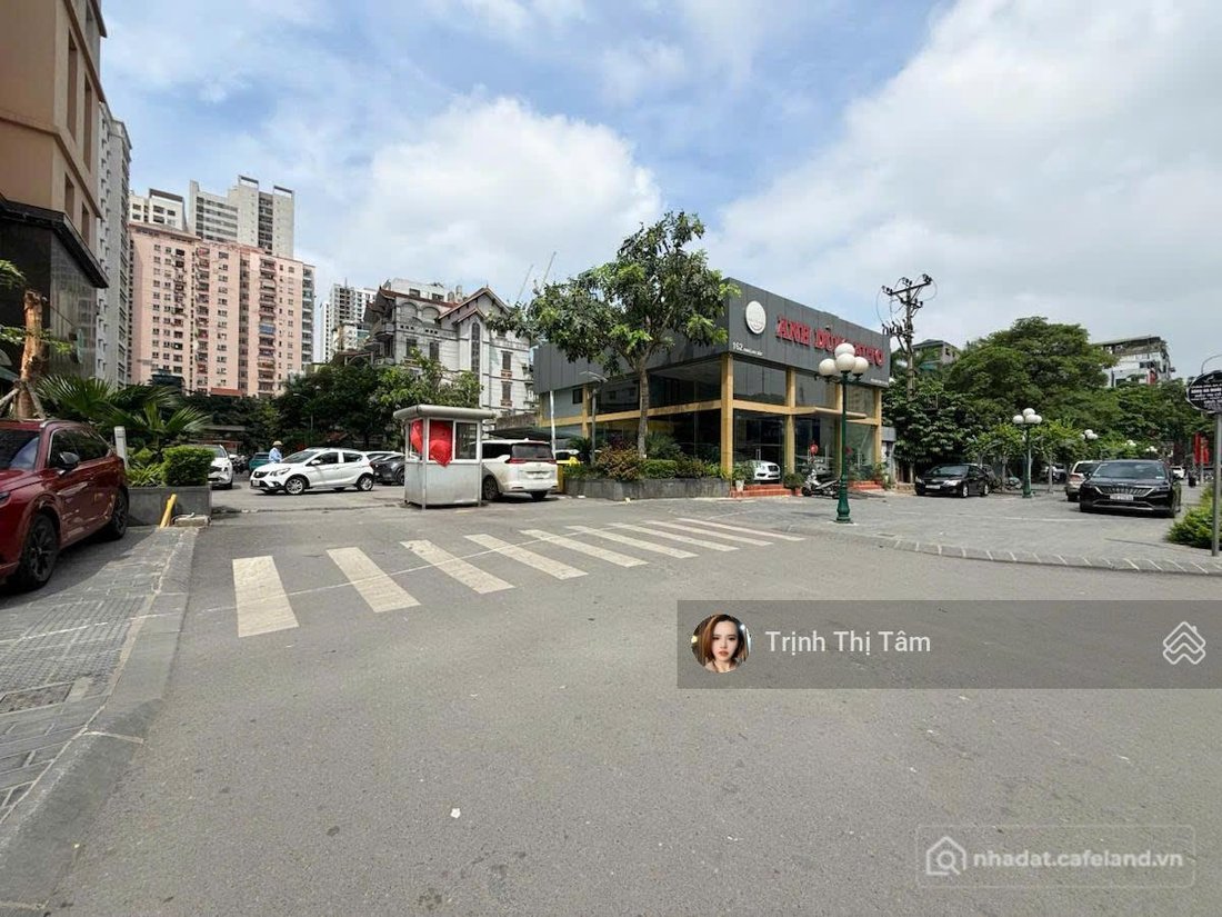 Bán biệt thự: Bán gấp biệt thự shopvilla Licogi 13 Khuất Duy Tiến- 148m2, mt 7,2