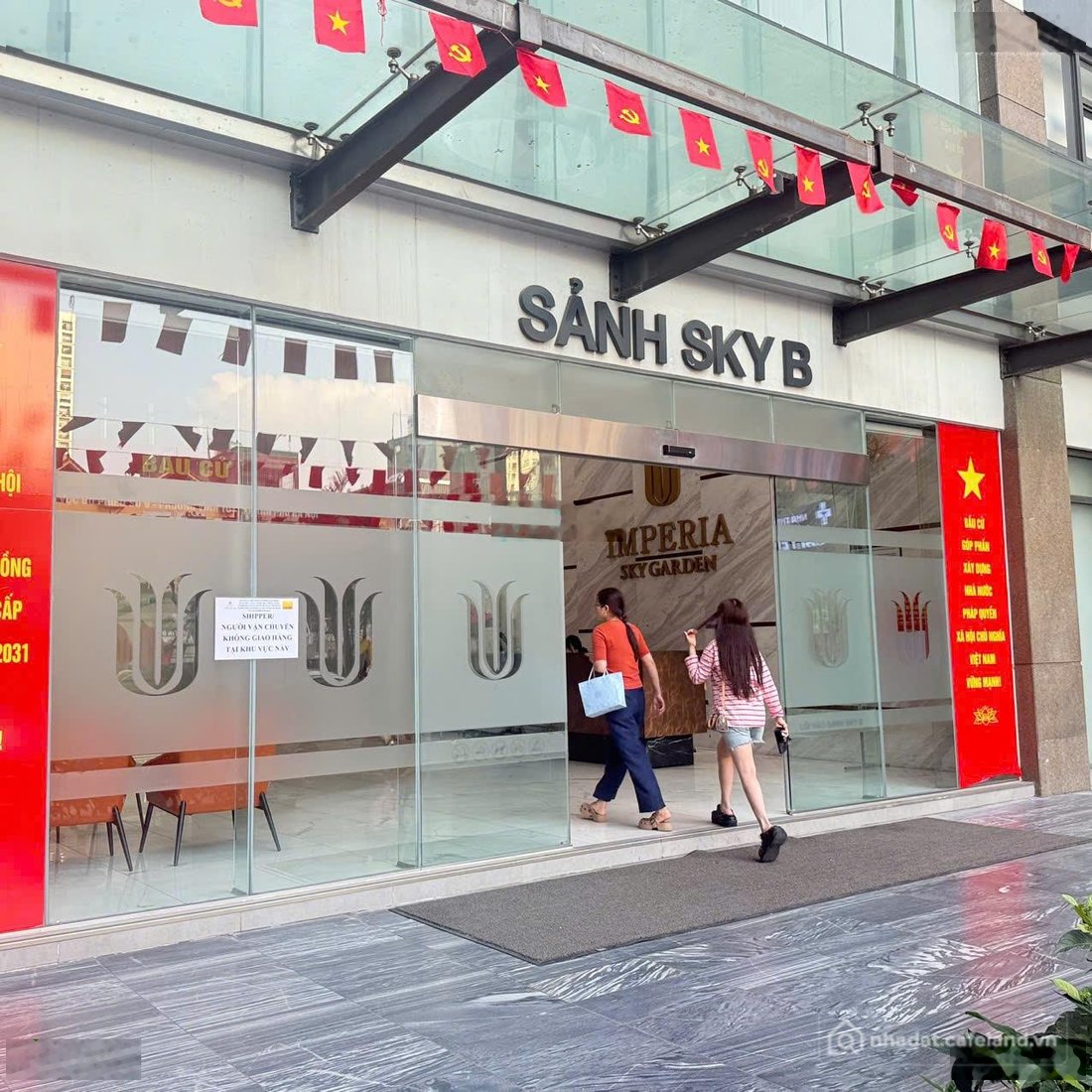 Bán căn hộ chung cư: Bán căn hộ chung cư Imperia Sky Garden, tòa B, tầng trung, 