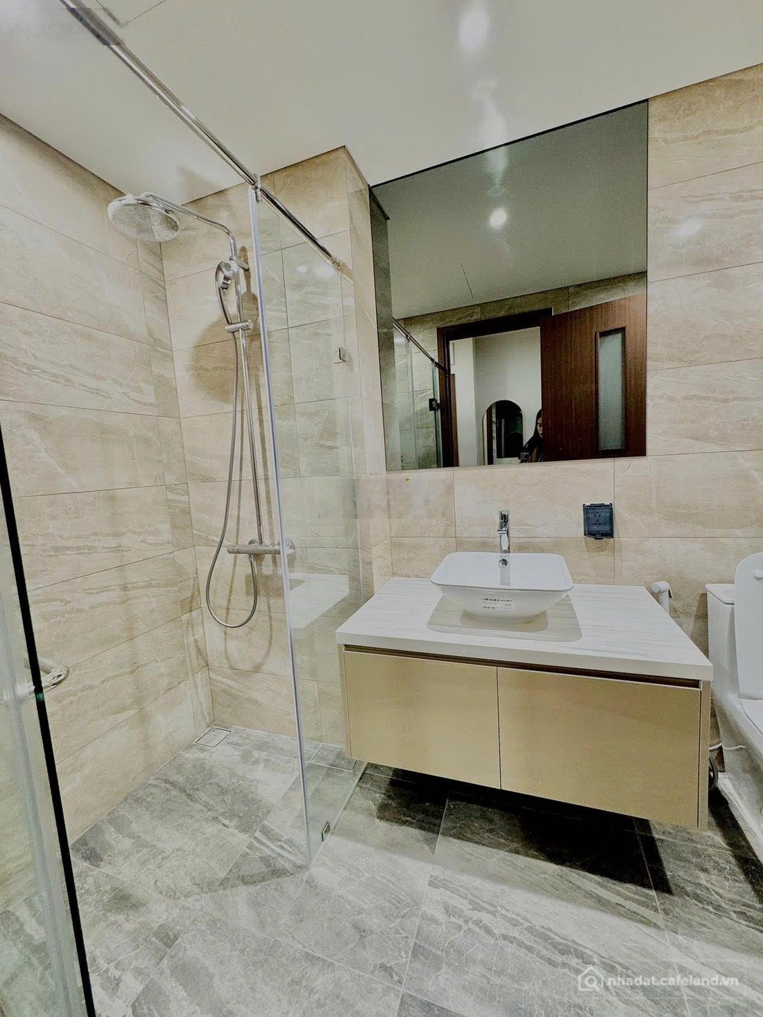 Bán căn hộ chung cư: Bán gấp căn 3 phòng ngủ 2WC, Sapphia số 4 Chính Kinh, DT 10