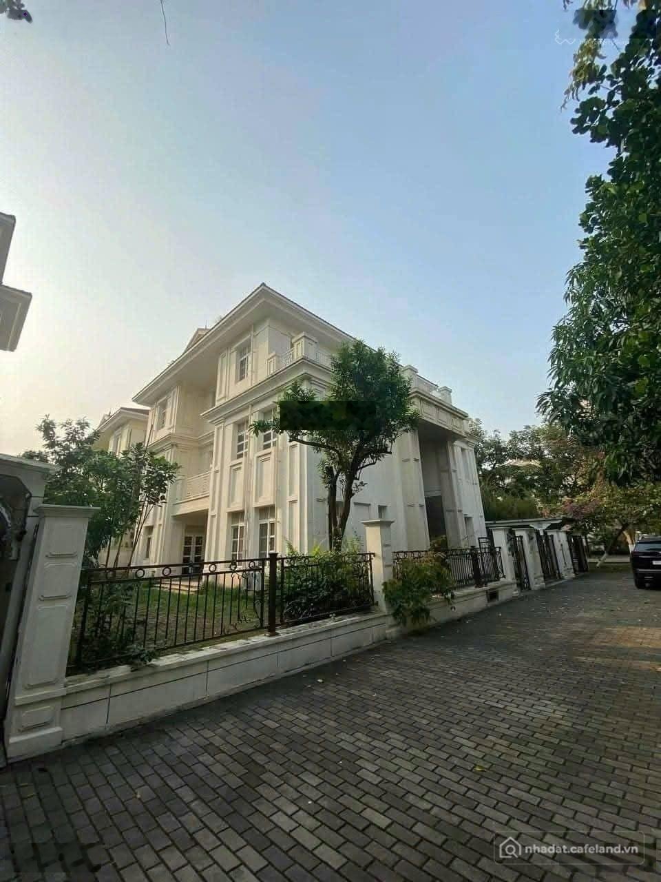 Bán biệt thự: Bán biệt thự đơn lập 278m2 dự án Phương Viên nằm trong dự án Maila