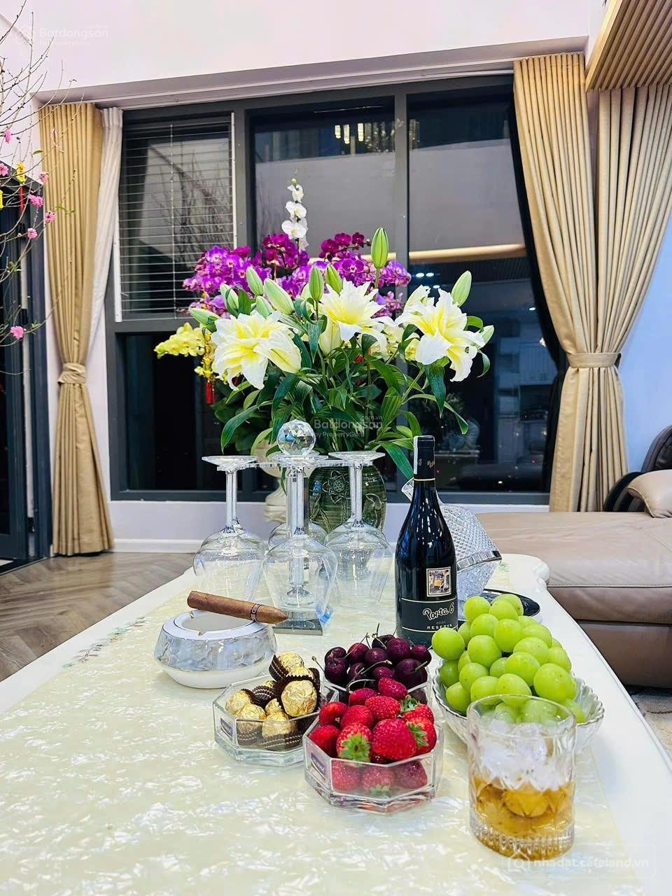 Bán căn hộ chung cư: Chính chủ bán CH penthhouse Eco Dream City DT 160m2 3PN hướ