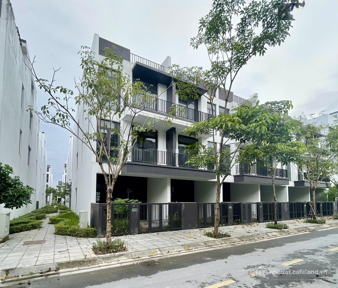 Bán biệt thự: Siêu Hiếm! Duy nhất 1 căn liền kề góc khe thoáng đẹp như hoa hậu! 