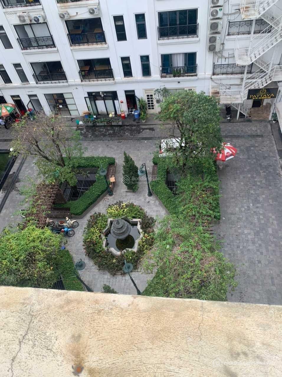 Bán biệt thự: Gia đình chuyển đổi cần bán biệt thự 204 Nguyễn Tuân, DT 224m2, 6 