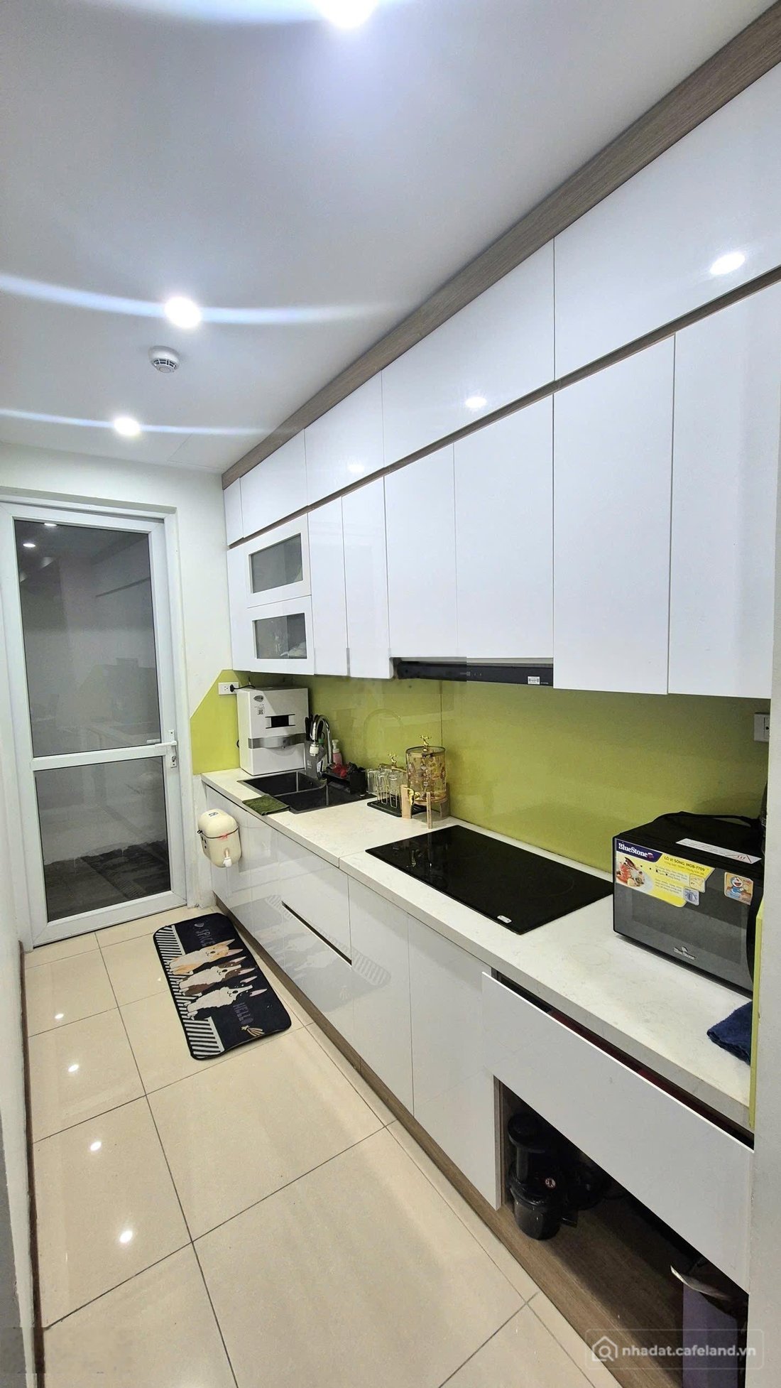 Bán căn hộ chung cư: Chính chủ bán CH 75m2, 2N2VS, full nội thất, sẵn sổ - Giá 6