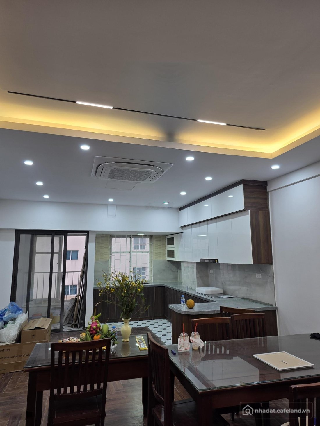 Bán căn hộ chung cư: Căn hộ 2PN, 85m2 tại Licogi 13 Tower, 8,9 tỷ, full nội thất