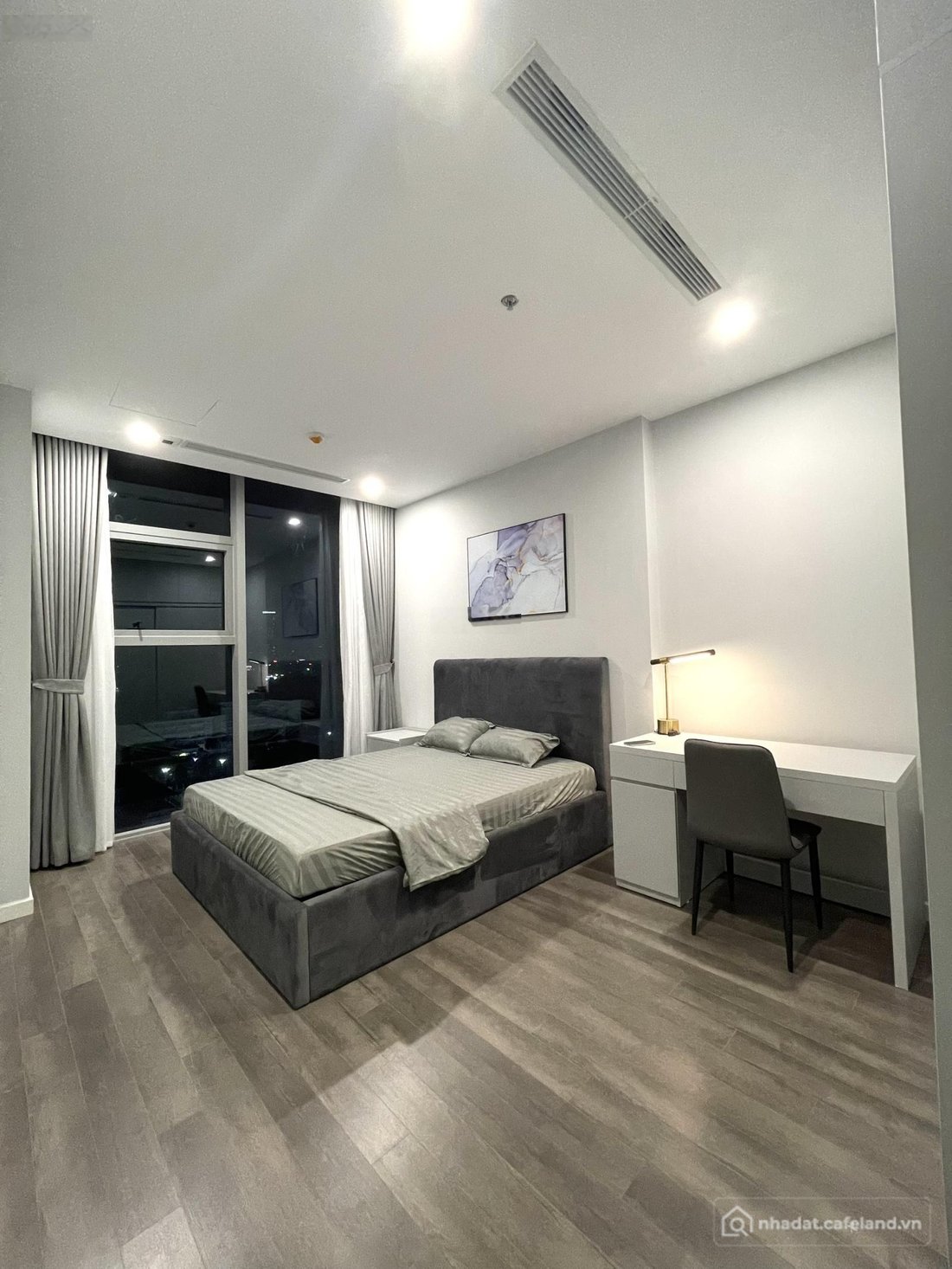 Bán căn hộ chung cư: Căn hộ 3 ngủ Sapphire Palace số 4 Chính Kinh. Giá 8.5 tỷ DT