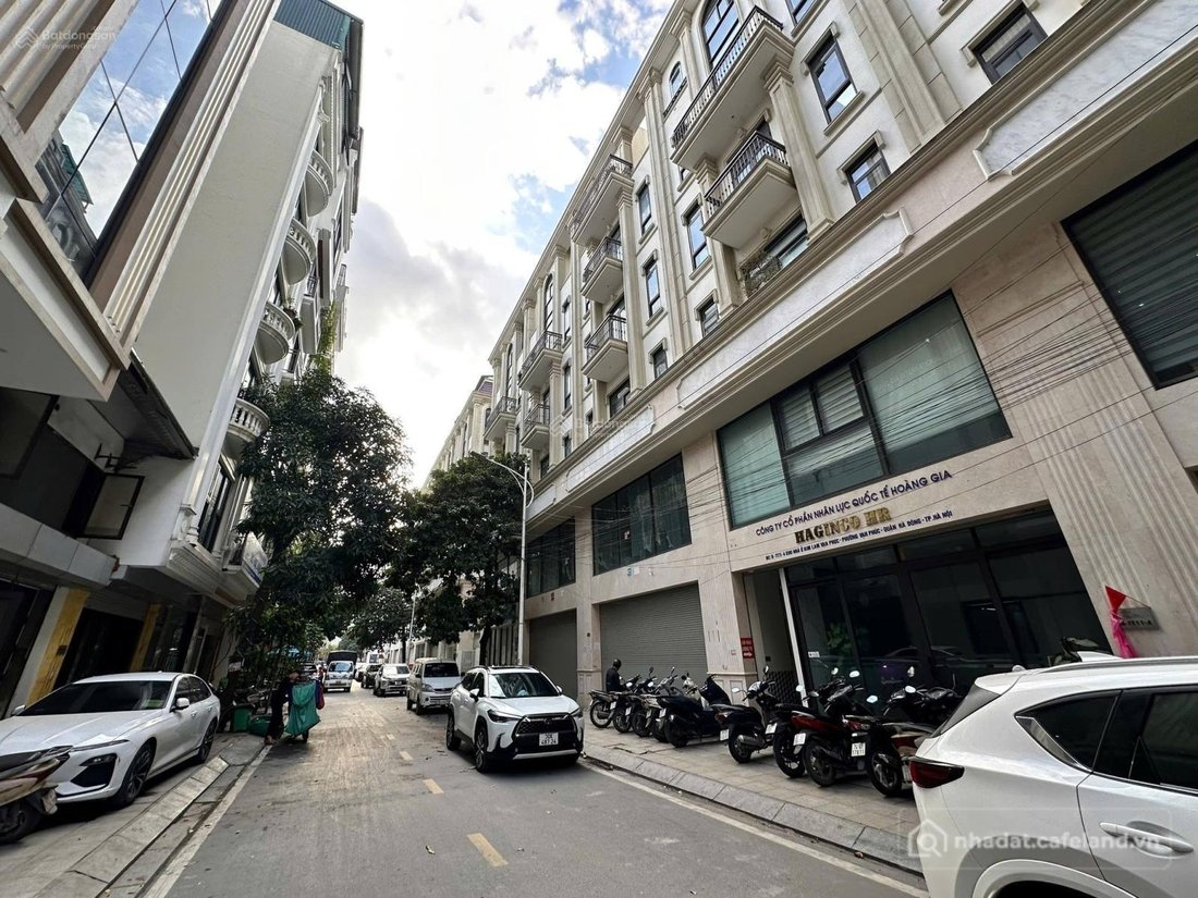 Bán biệt thự: Chính chủ cần bán Him Lam Vạn Phúc 98m2, 7 tầng, 2 mặt đường thang