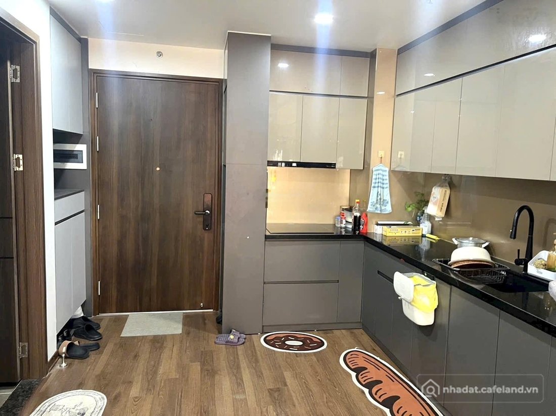 Bán căn hộ chung cư: Cần tiền gấp giảm giá sâu căn 2 phòng ngủ 70 m tòa Thăng Lo