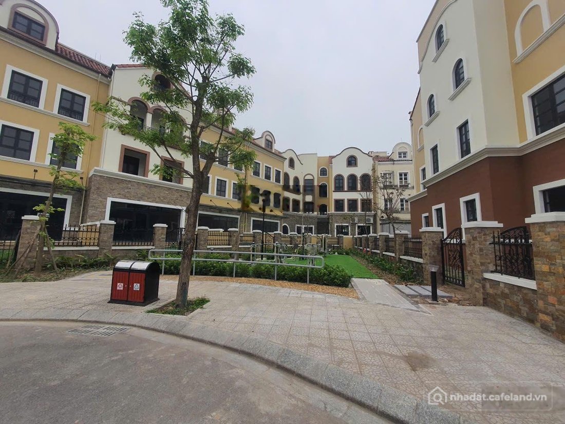 Bán biệt thự: [chân toà tháp đôi] ck tới 17%, nhận ngay nhà mới - 20 căn liền kề