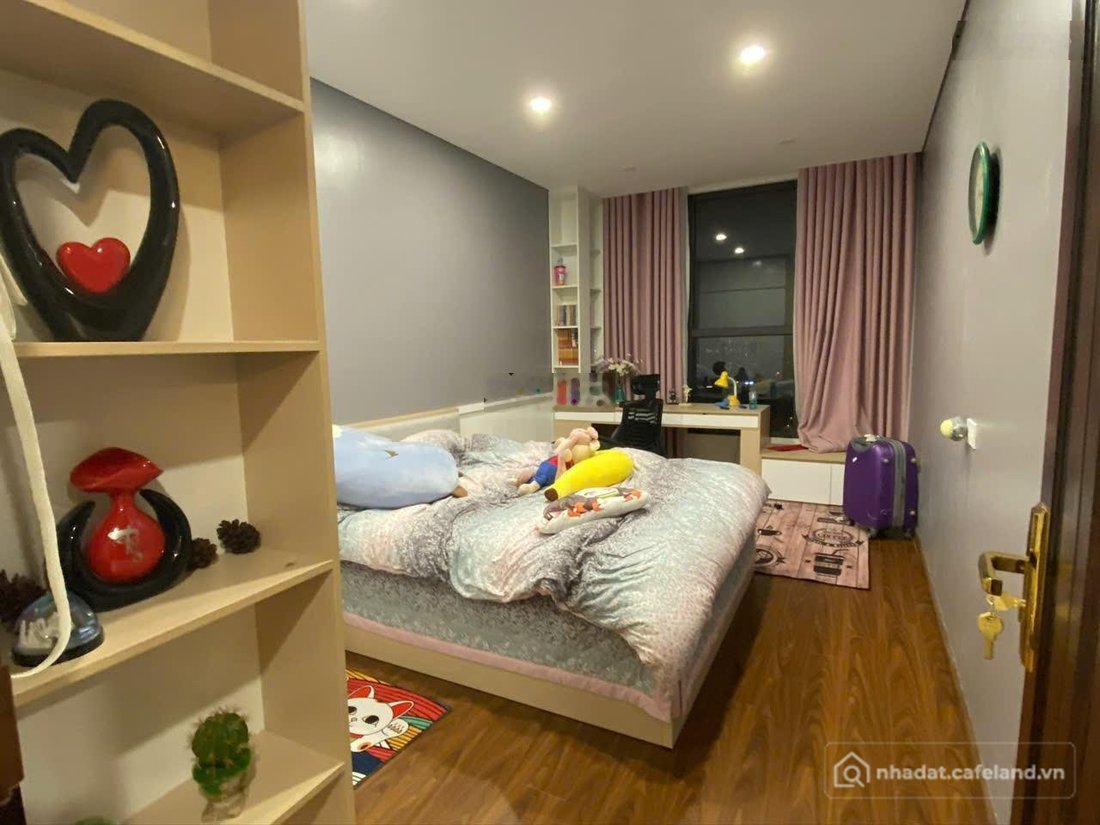 Bán căn hộ chung cư: Bán căn hộ 3PN, 160m2 tại Star City Lê Văn Lương, giá cực c