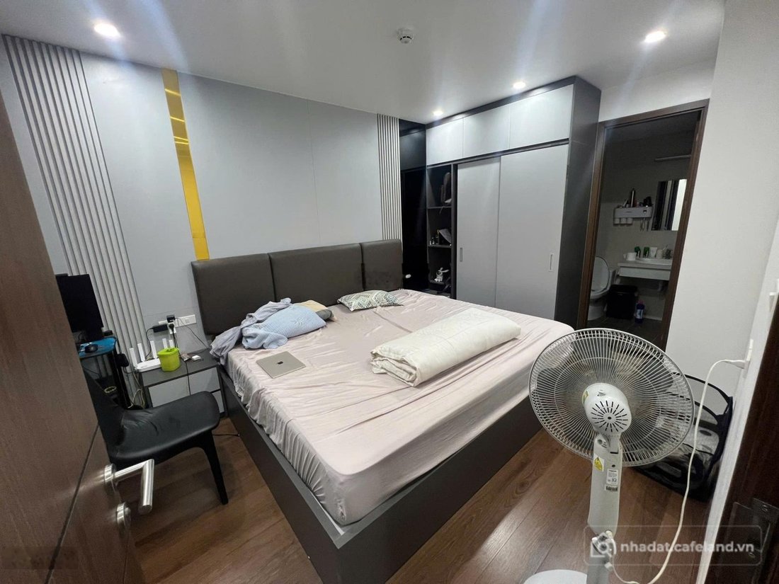 Bán căn hộ chung cư: Bán căn hộ 2PN toà T4 Thăng Long Capital