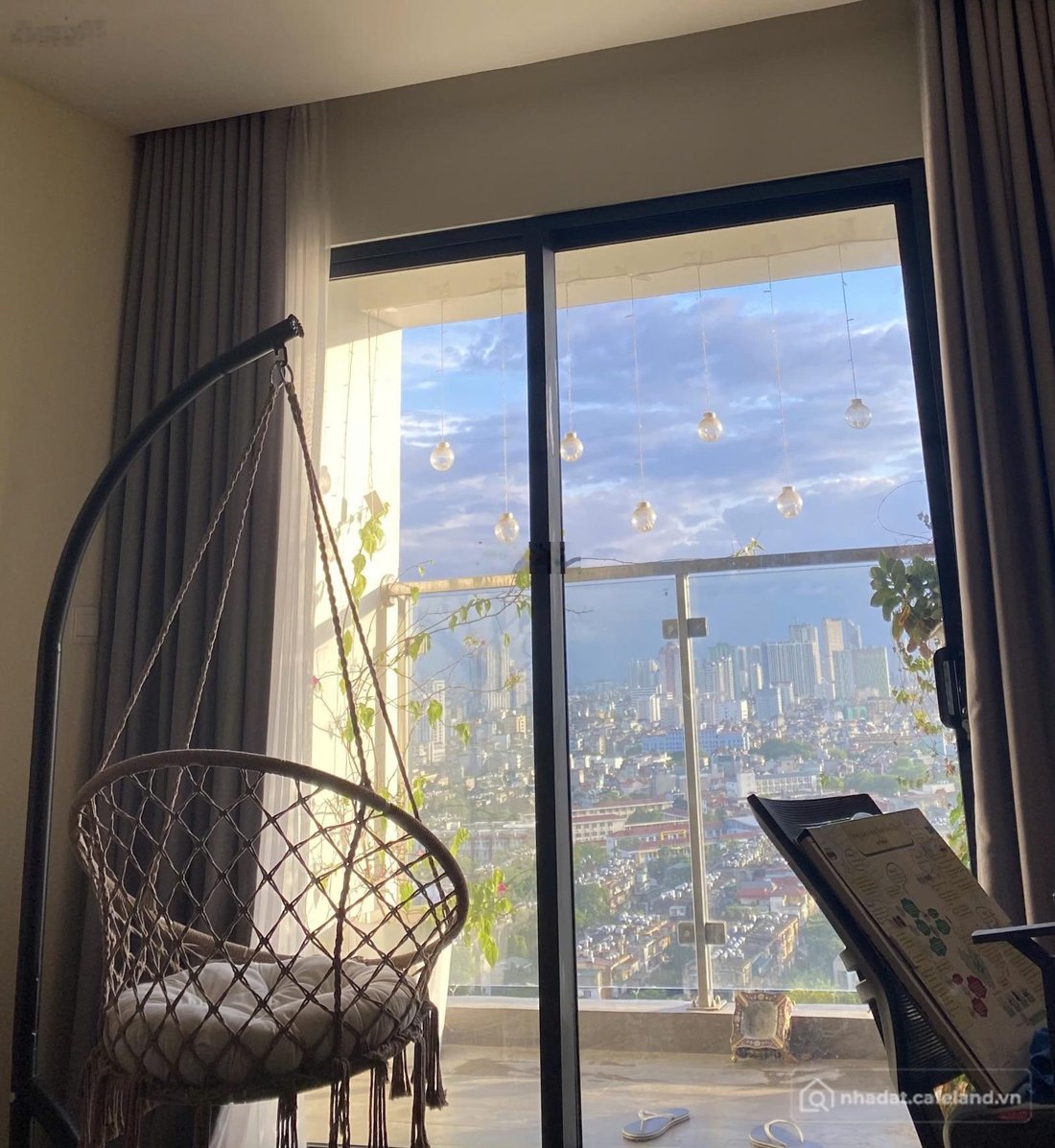 Bán căn hộ chung cư: Siêu hot! Chủ nhà cần bán gấp căn 2PN 2VS (căn góc) 79.7m2 