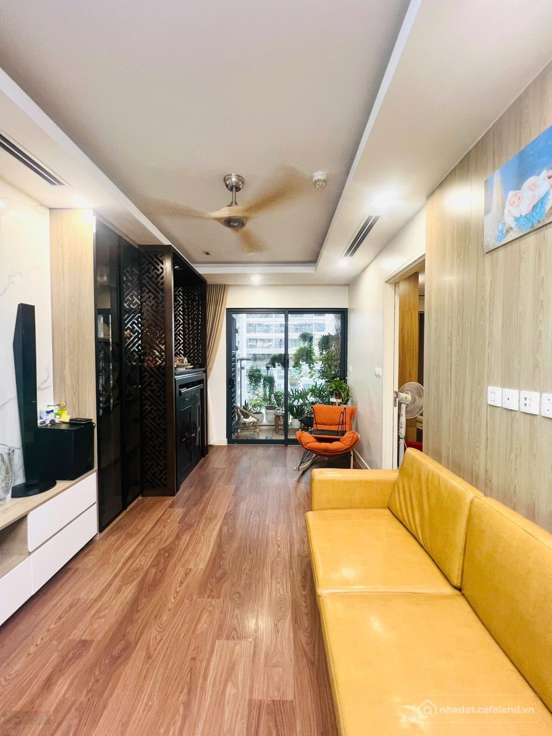 Bán căn hộ chung cư: Gia đình bán căn 3 ngủ 93m2, full đồ tại Imperia Garden, tò