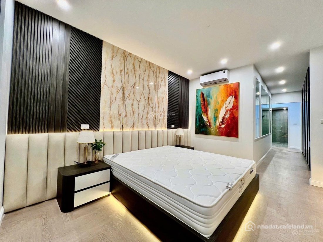 Bán căn hộ chung cư: Chính chủ bán căn hộ cao cấp TSQ Euroland 122m2, 3PN có slo
