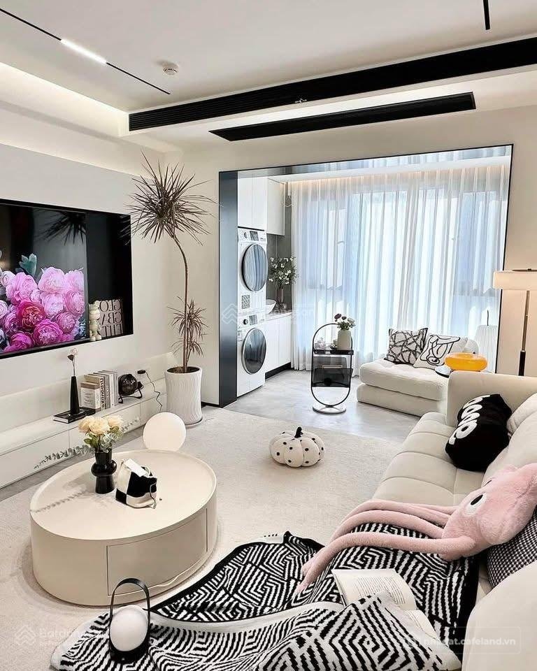 Bán căn hộ chung cư: Bán CHCC hoa hậu ở New Horizon 87 Lĩnh Nam, 3 phòng ngủ 2 W