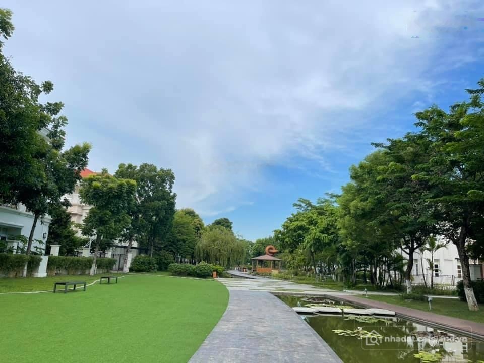 Bán biệt thự: Bán biệt thự đơn lập, căn góc tại dự án Splendora An Khánh. Hoàn t