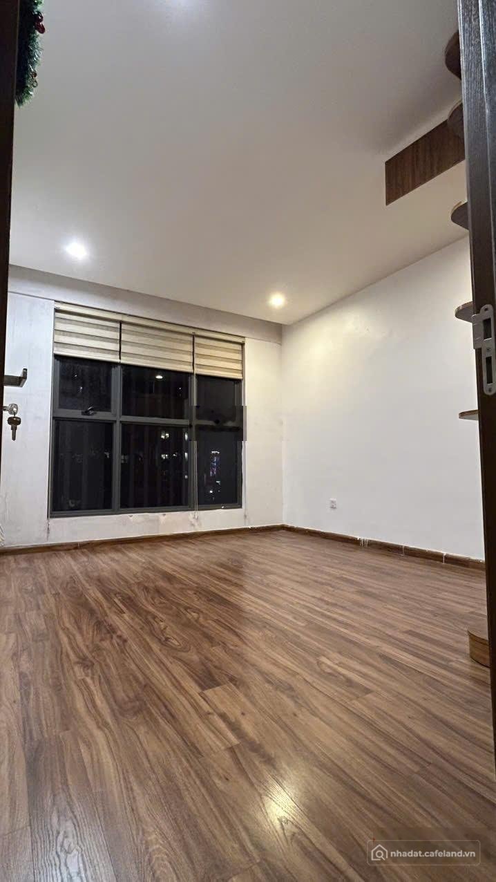 Bán căn hộ chung cư: Bán CC The Golden Palm Lê Văn Lương giá thỏa thuận, 105m2, 